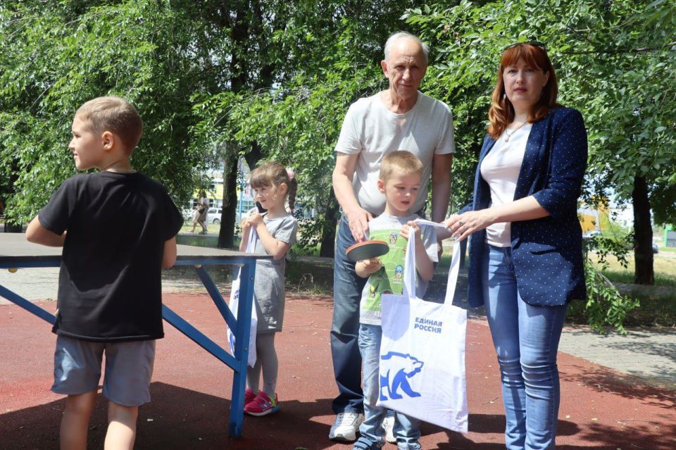 В Северодонецке ко Дню защиты детей на детских и спортивных площадках города были организованы праздничные мероприятия В Северодонецке ко Дню защиты детей на детских и спортивных площадках города были организованы праздничные мероприятия