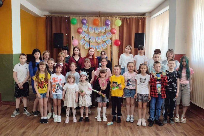 Международный день защиты детей отметили в Шахтерском поселковом клубе Международный день защиты детей отметили в Шахтерском поселковом клубе