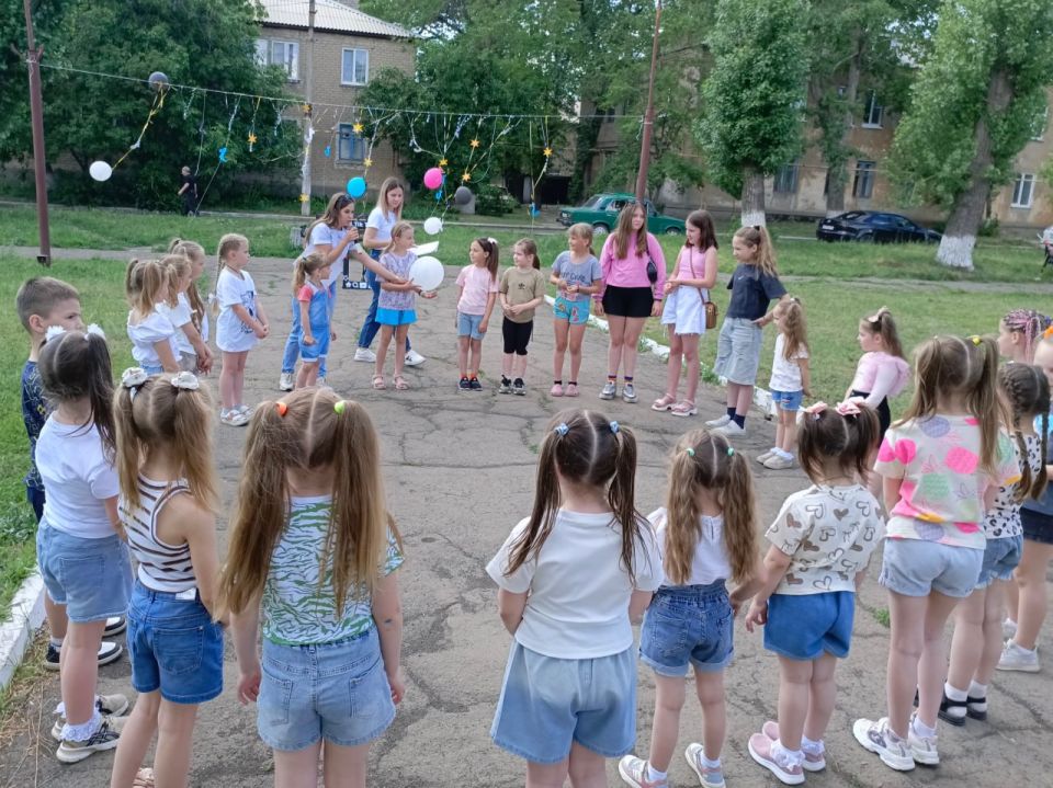 В первый день лета сотрудники Дома культуры посёлка городского типа Дубовский провели замечательный праздник – День защиты детей в стиле Тик Ток В первый день лета сотрудники Дома культуры посёлка городского типа Дубовский провели замечательный праздник – День защиты детей в стиле Тик Ток
