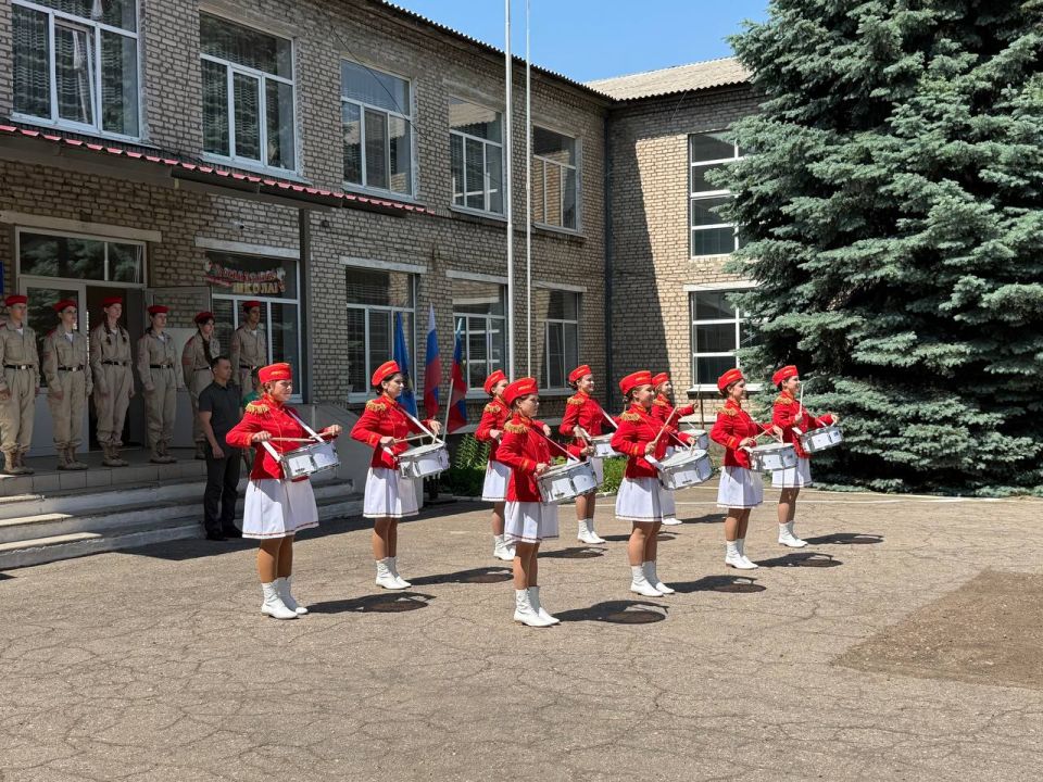 Виктория Сергеева: Сегодня присоединилась к уже традиционной акции «Аллеи Защитникам Отечества» в Иркутске Виктория Сергеева: Сегодня присоединилась к уже традиционной акции «Аллеи Защитникам Отечества» в Иркутске