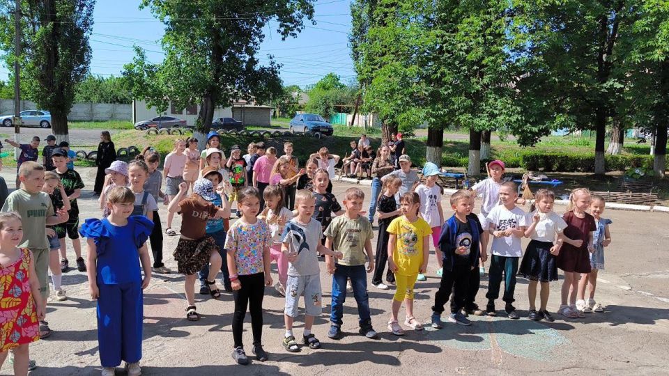 Андрей Рубанцов: В ровеньковских школах состоялось открытие дневных тематических площадок Андрей Рубанцов: В ровеньковских школах состоялось открытие дневных тематических площадок