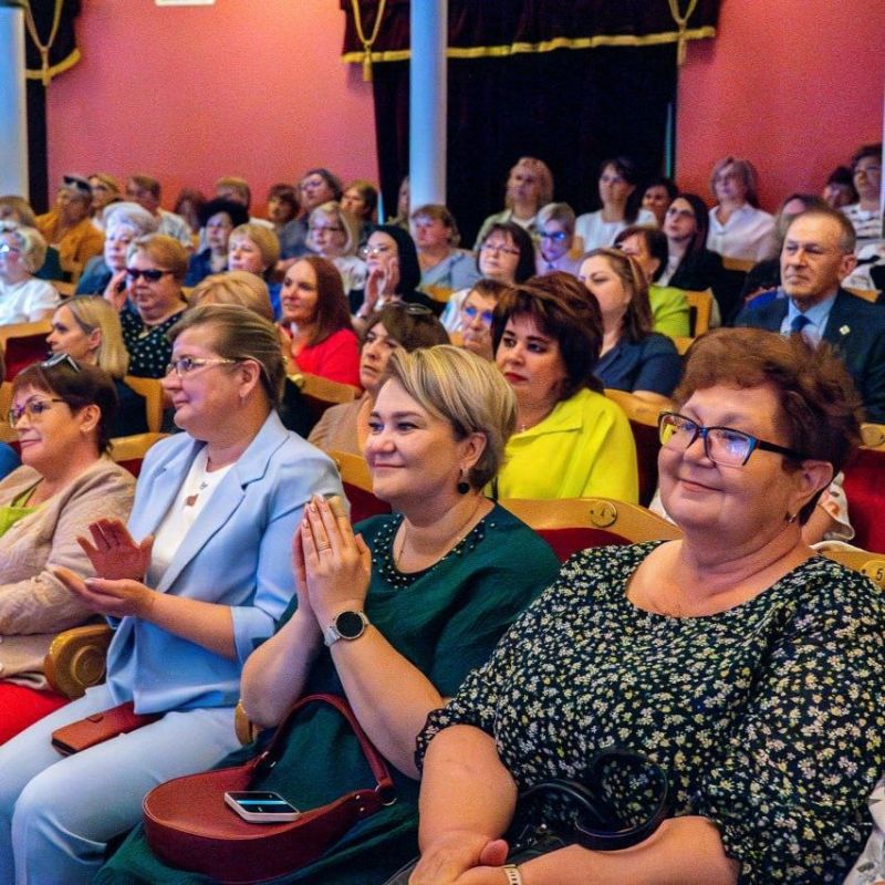 Элла Памфилова посетила с рабочим визитом Калужскую область Элла Памфилова посетила с рабочим визитом Калужскую область