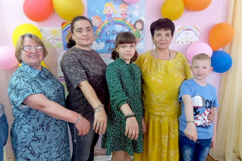 Совет женщин совместно с мастерами Клуба «ТонуС» организовали праздник для воспитанников Детского дома в г. Червонопартизанск Совет женщин совместно с мастерами Клуба «ТонуС» организовали праздник для воспитанников Детского дома в г. Червонопартизанск