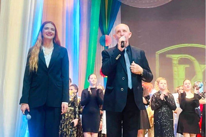Во Дворце культуры им. Я.М. Свердлова провели отчётный концерт самодеятельных коллективов Во Дворце культуры им. Я.М. Свердлова провели отчётный концерт самодеятельных коллективов