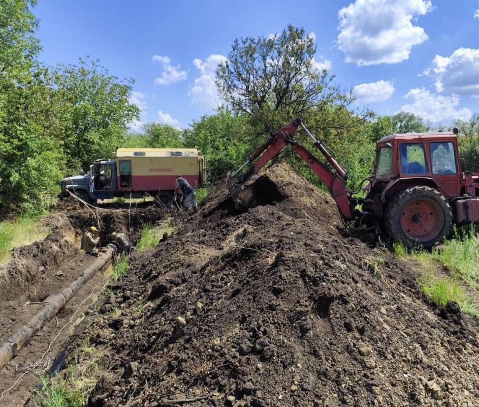 В Лутугинском округе "Лугансквода" заменила очередной аварийный участок водовода В Лутугинском округе "Лугансквода" заменила очередной аварийный участок водовода