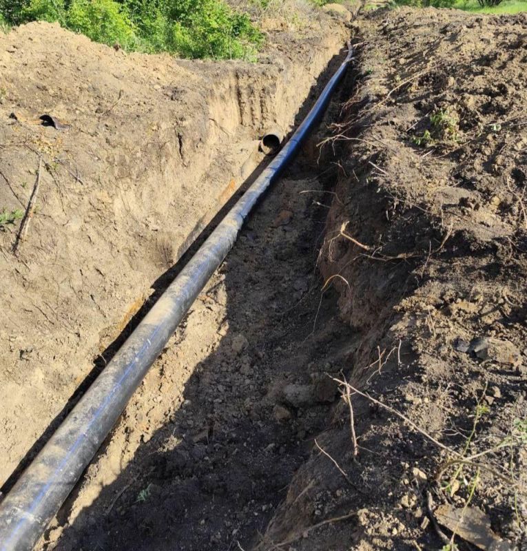 В Лутугинском округе "Лугансквода" заменила очередной аварийный участок водовода В Лутугинском округе "Лугансквода" заменила очередной аварийный участок водовода