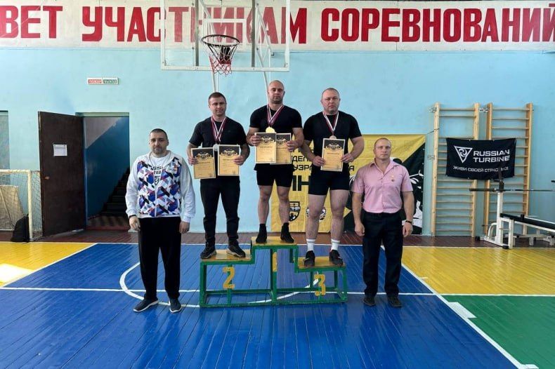Турнир ЛНР по жиму классическому прошел в Свердловском муниципальном округе Турнир ЛНР по жиму классическому прошел в Свердловском муниципальном округе
