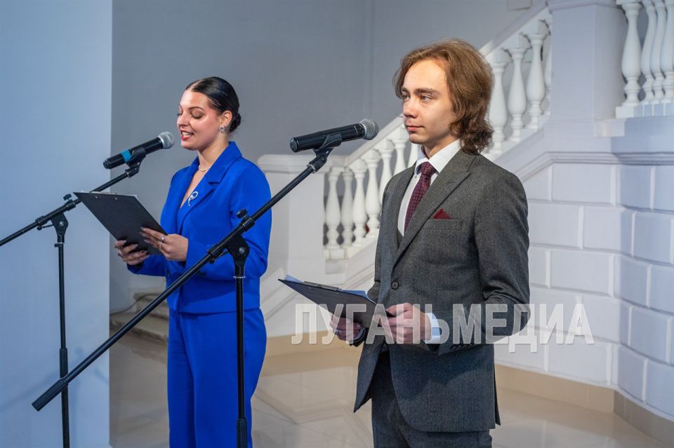 В академии М. Матусовского состоялось открытие Всероссийского молодежного патриотического конкурса-пленэра «Место силы» В академии М. Матусовского состоялось открытие Всероссийского молодежного патриотического конкурса-пленэра «Место силы»