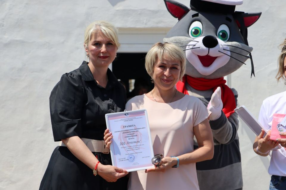 "Беги вместо меня": в Стаханове прошёл благотворительный забег в поддержку детей с ОВЗ "Беги вместо меня": в Стаханове прошёл благотворительный забег в поддержку детей с ОВЗ