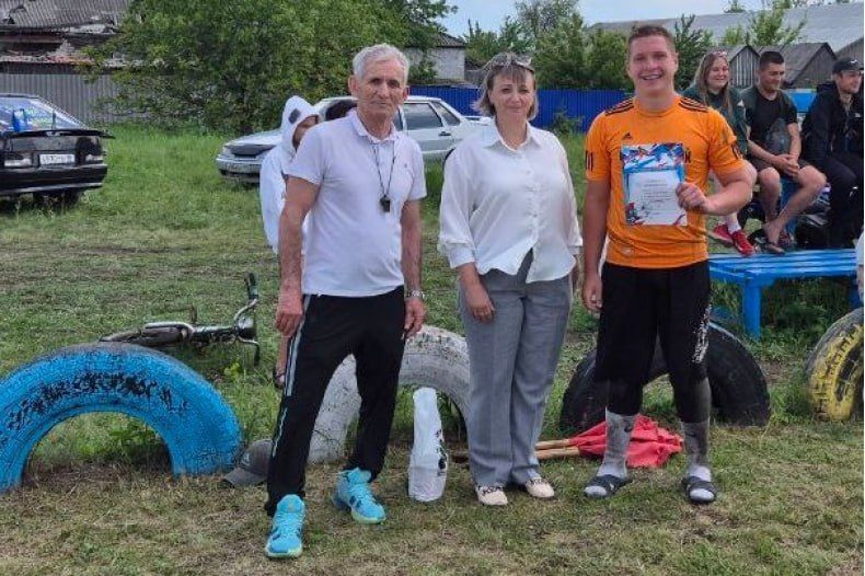 В поселке городского типа Шахтерский состоялся очередной турнир по футболу В поселке городского типа Шахтерский состоялся очередной турнир по футболу