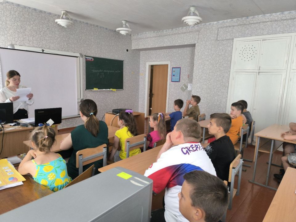 ПРОФОРИЕНТАЦИОННОЕ МЕРОПРИЯТИЕ «МИР ПРОФЕССИЙ» В РАМКАХ АКЦИИ «ПРОФЕССИОНАЛЬНЫЕ # КАНИКУЛЫ» ПРОФОРИЕНТАЦИОННОЕ МЕРОПРИЯТИЕ «МИР ПРОФЕССИЙ» В РАМКАХ АКЦИИ «ПРОФЕССИОНАЛЬНЫЕ # КАНИКУЛЫ»