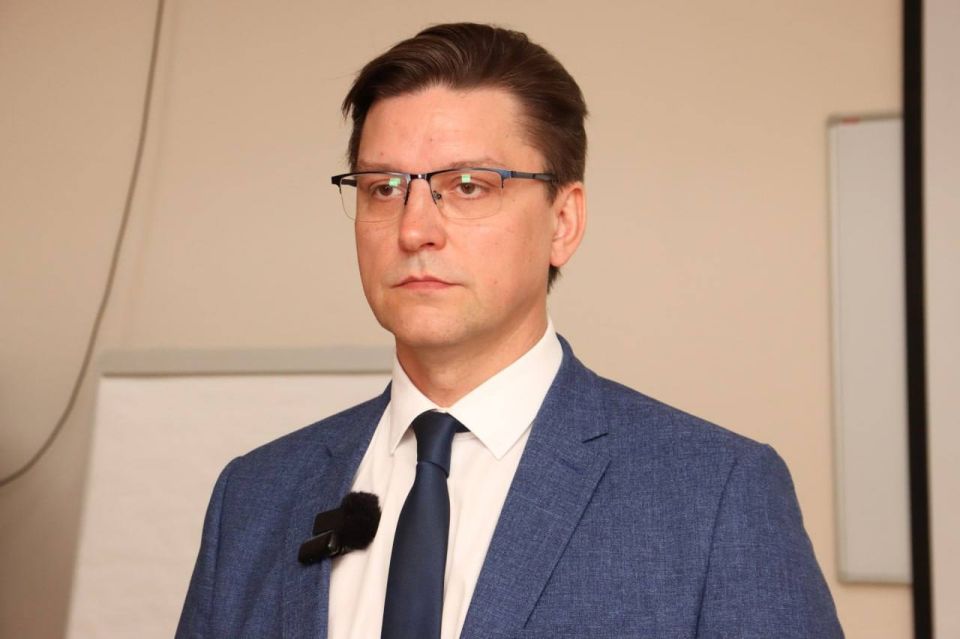 Центр компетенций в сфере сельскохозяйственной кооперации и поддержке фермеров начал работу на базе центра «Мой бизнес» в Луганске Центр компетенций в сфере сельскохозяйственной кооперации и поддержке фермеров начал работу на базе центра «Мой бизнес» в Луганске