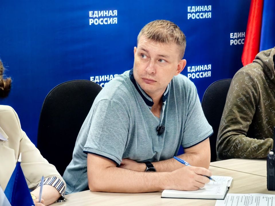 Евгений Шаталин: Организовал и провел заседание Местного политического совета в Рубежанском местном отделении партии «Единая Россия» Евгений Шаталин: Организовал и провел заседание Местного политического совета в Рубежанском местном отделении партии «Единая Россия»