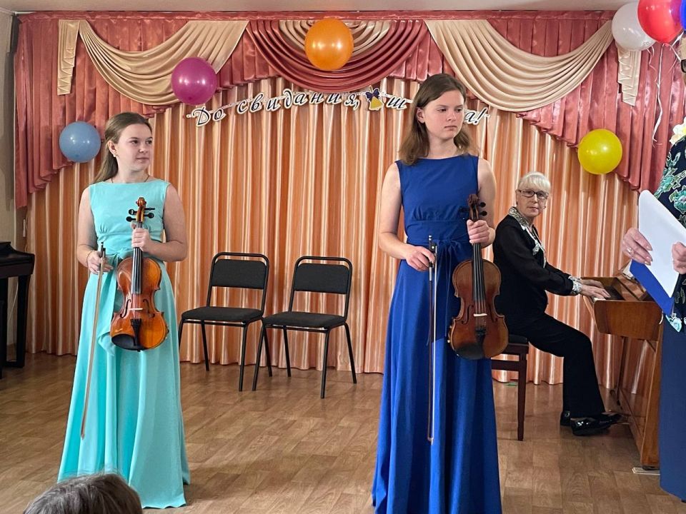В музыкальной школе прошёл выпускной вечер! В музыкальной школе прошёл выпускной вечер!