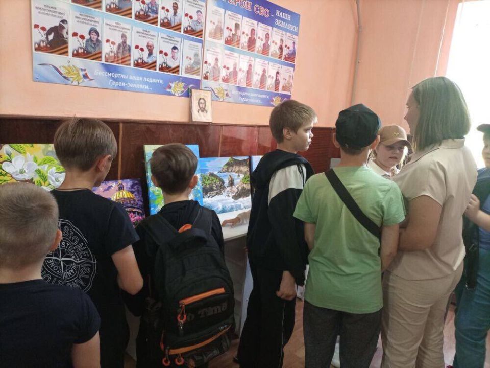 Первый день работы пришкольной площадки "Планета детства" в Новодарьевской школе прошел он под названием "Знакомство" Первый день работы пришкольной площадки "Планета детства" в Новодарьевской школе прошел он под названием "Знакомство"