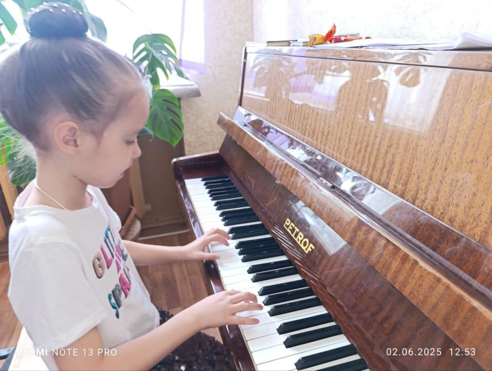 "Солнышко в окошке" - музыка надежды и добра "Солнышко в окошке" - музыка надежды и добра