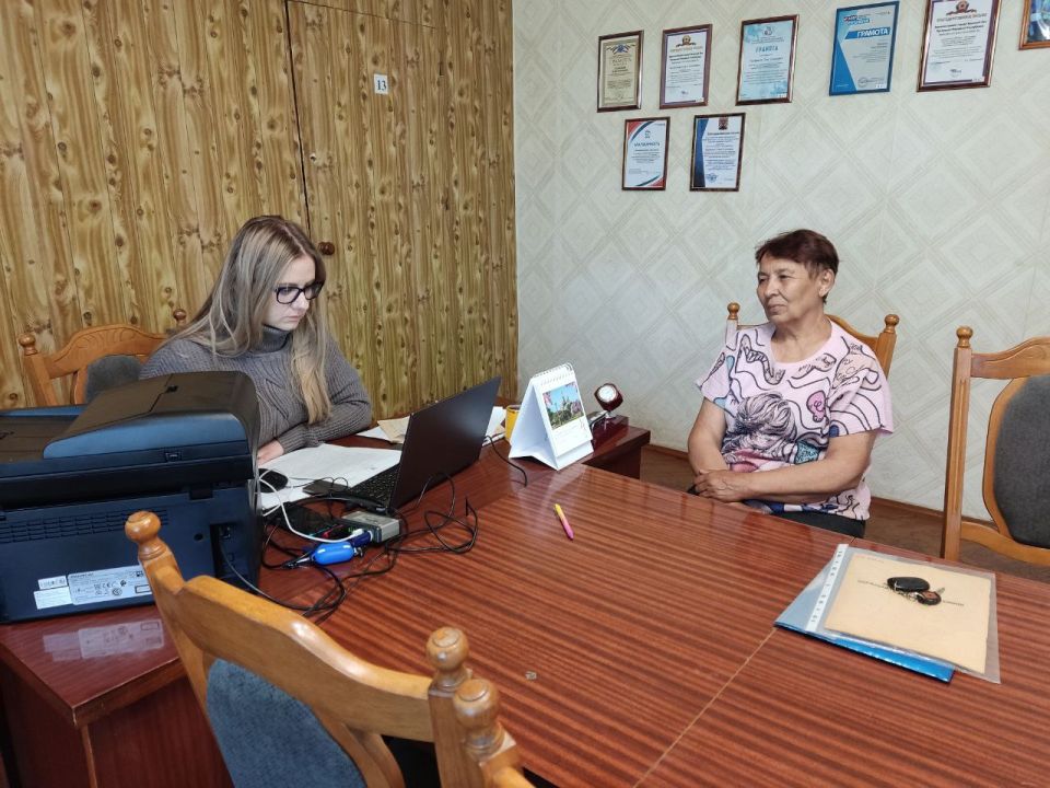 Очередной выездной прием мобильного офиса МФЦ ЛНР состоялся сегодня в отделе жизнеобеспечения г. Вахрушево Очередной выездной прием мобильного офиса МФЦ ЛНР состоялся сегодня в отделе жизнеобеспечения г. Вахрушево