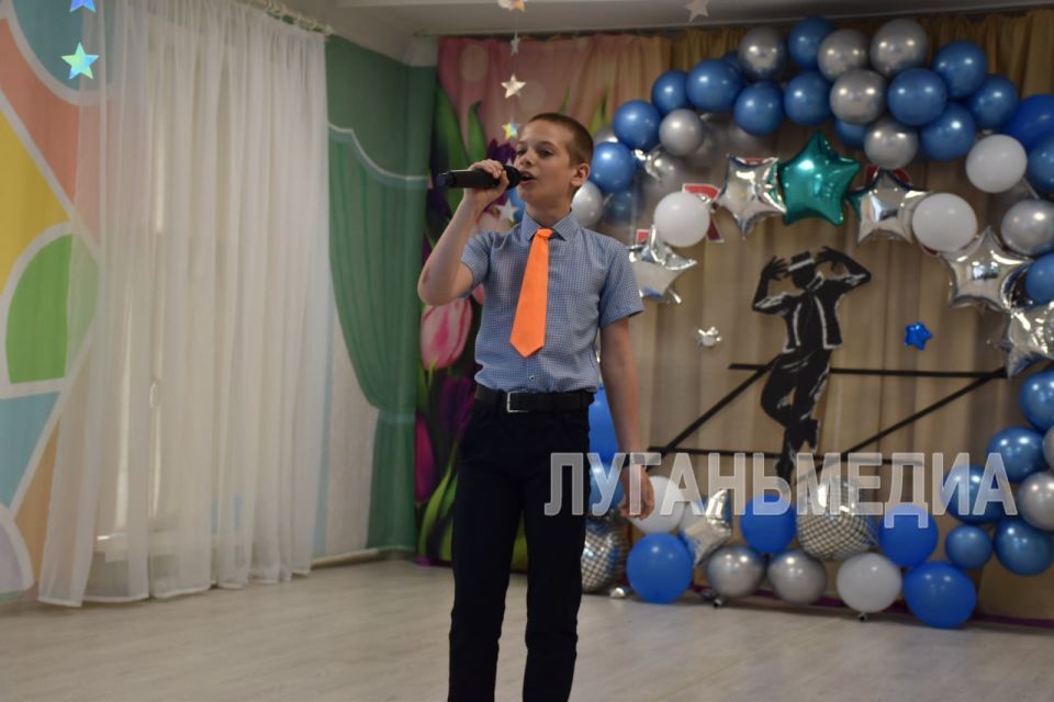В Кировске состоялся праздник детского творчества «Солнечный город детства» В Кировске состоялся праздник детского творчества «Солнечный город детства»