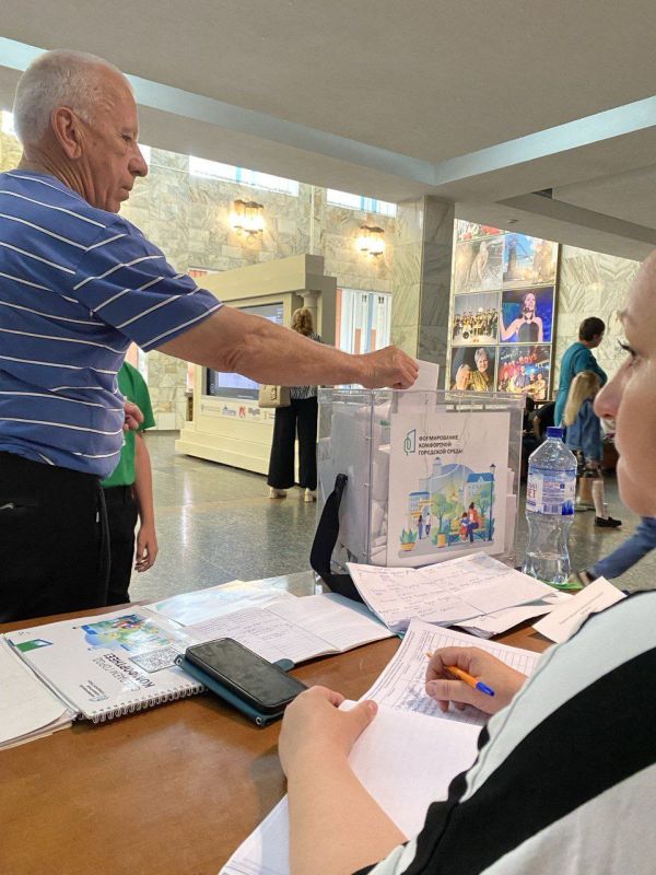 Продолжается голосование по благоустройству городского округа город Ровеньки, в котором каждый желающий может отдать свой голос Продолжается голосование по благоустройству городского округа город Ровеньки, в котором каждый желающий может отдать свой голос