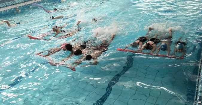 В Молодогвардейске школьникам провели «Веселые старты» на воде В Молодогвардейске школьникам провели «Веселые старты» на воде