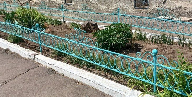 В поселке Изварино провели субботник В поселке Изварино провели субботник
