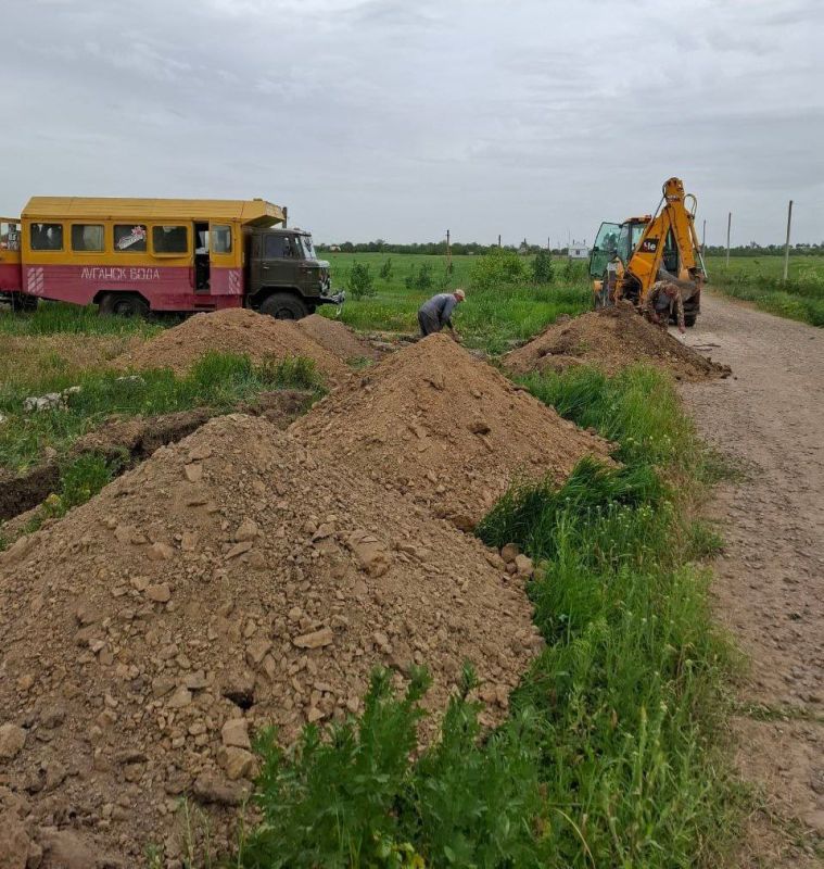 В Лутугино специалисты «Луганскводы» заменили аварийный участок городского водопровода В Лутугино специалисты «Луганскводы» заменили аварийный участок городского водопровода