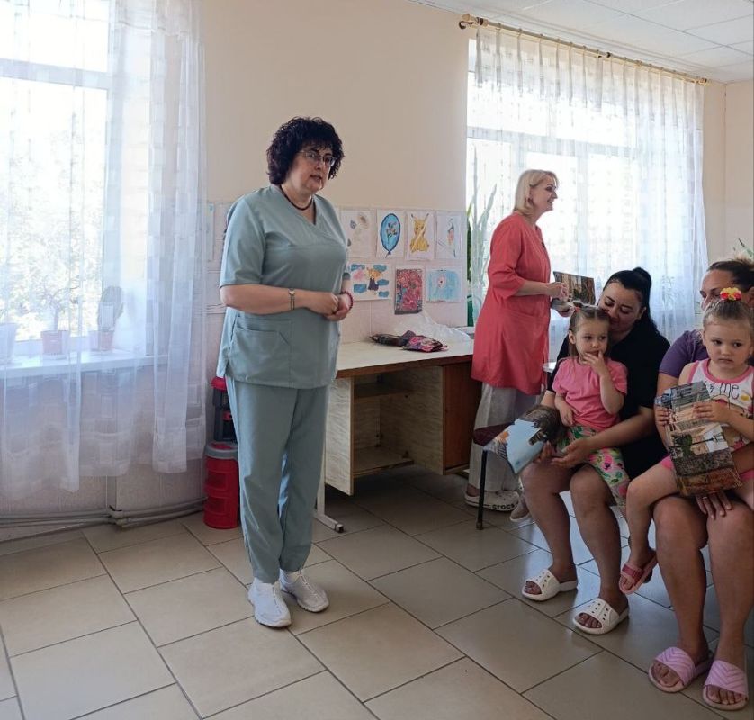 2 июня 2025 года в Луганском республиканском дерматовенерологическом диспансере состоялось занятие Школы здоровья для пациентов детского отделения 2 июня 2025 года в Луганском республиканском дерматовенерологическом диспансере состоялось занятие Школы здоровья для пациентов детского отделения