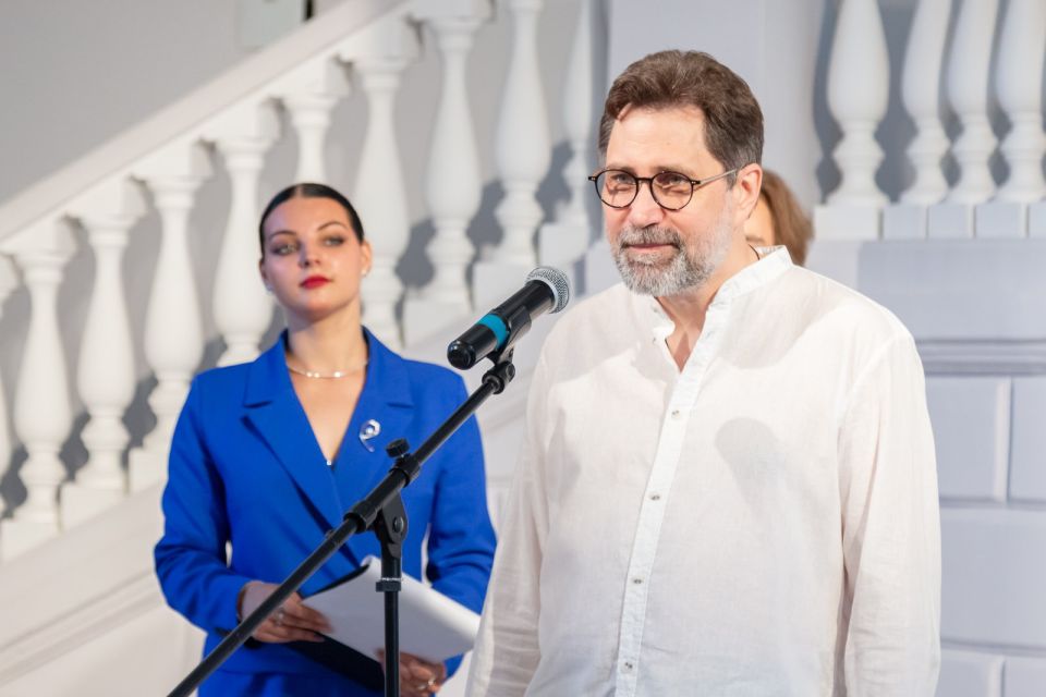 «Всё, что вы создаёте, – это ваш культурный фронт» «Всё, что вы создаёте, – это ваш культурный фронт»
