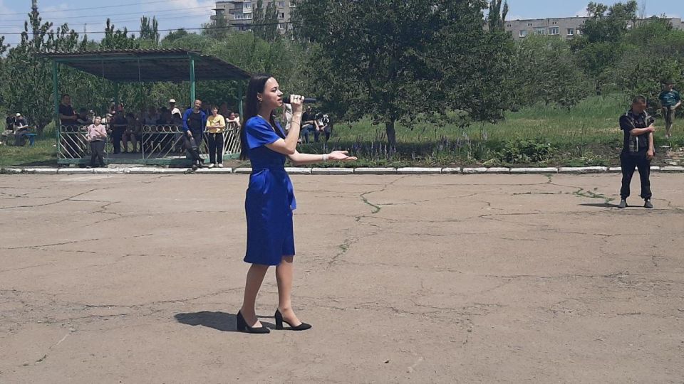Андрей Рубанцов: Коллектив ДК им. Горького города Ровеньки посетил Ровеньковский дом-интернат для людей с особыми потребностями Андрей Рубанцов: Коллектив ДК им. Горького города Ровеньки посетил Ровеньковский дом-интернат для людей с особыми потребностями