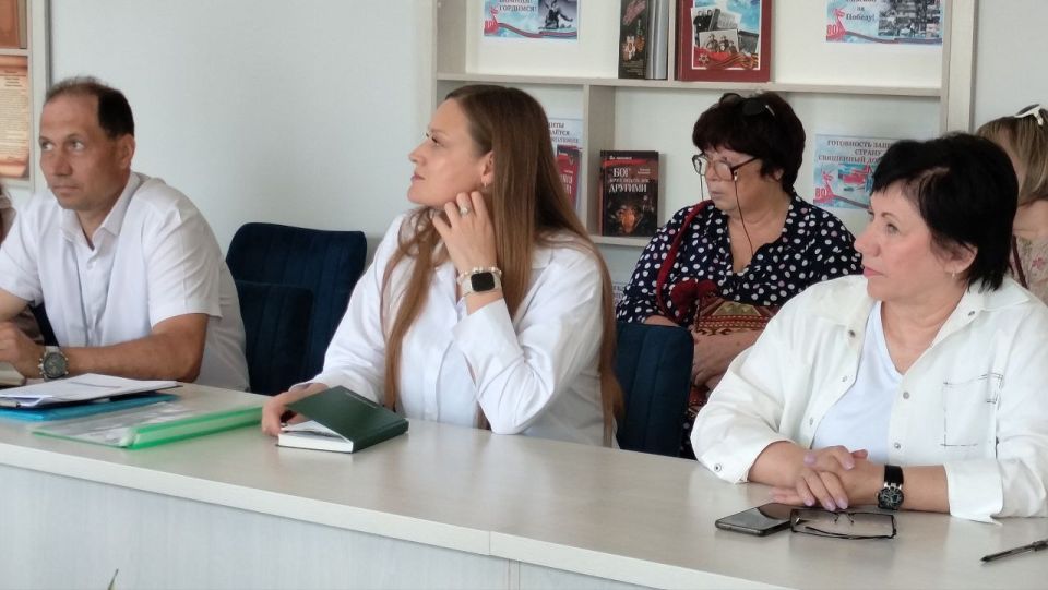 В Центральной библиотеке для взрослых им. Г. Сковороды города Ровеньки состоялся семинар «Малым территориям – большое будущее», организованный в рамках проекта «Фокус на НКО» В Центральной библиотеке для взрослых им. Г. Сковороды города Ровеньки состоялся семинар «Малым территориям – большое будущее», организованный в рамках проекта «Фокус на НКО»