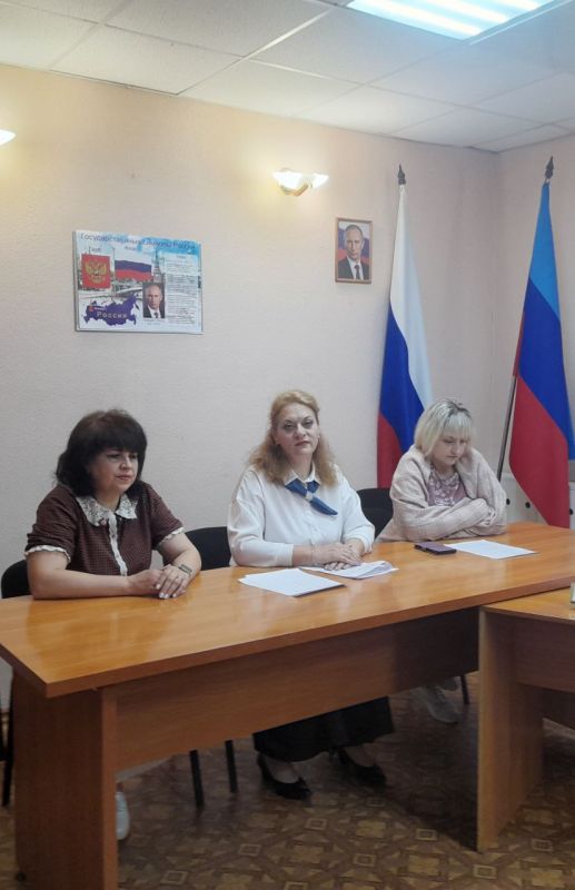 Мини-ярмарка вакансий в городе Брянке Мини-ярмарка вакансий в городе Брянке
