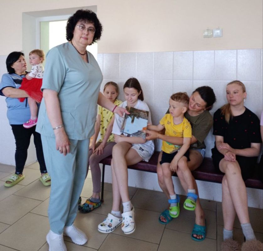 2 июня 2025 года в Луганском республиканском дерматовенерологическом диспансере состоялось занятие Школы здоровья для пациентов детского отделения 2 июня 2025 года в Луганском республиканском дерматовенерологическом диспансере состоялось занятие Школы здоровья для пациентов детского отделения