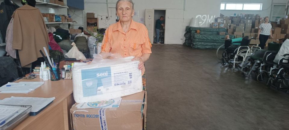 «Единая Россия» в Рубежном продолжает оказывать помощь маломобильным жителям города «Единая Россия» в Рубежном продолжает оказывать помощь маломобильным жителям города