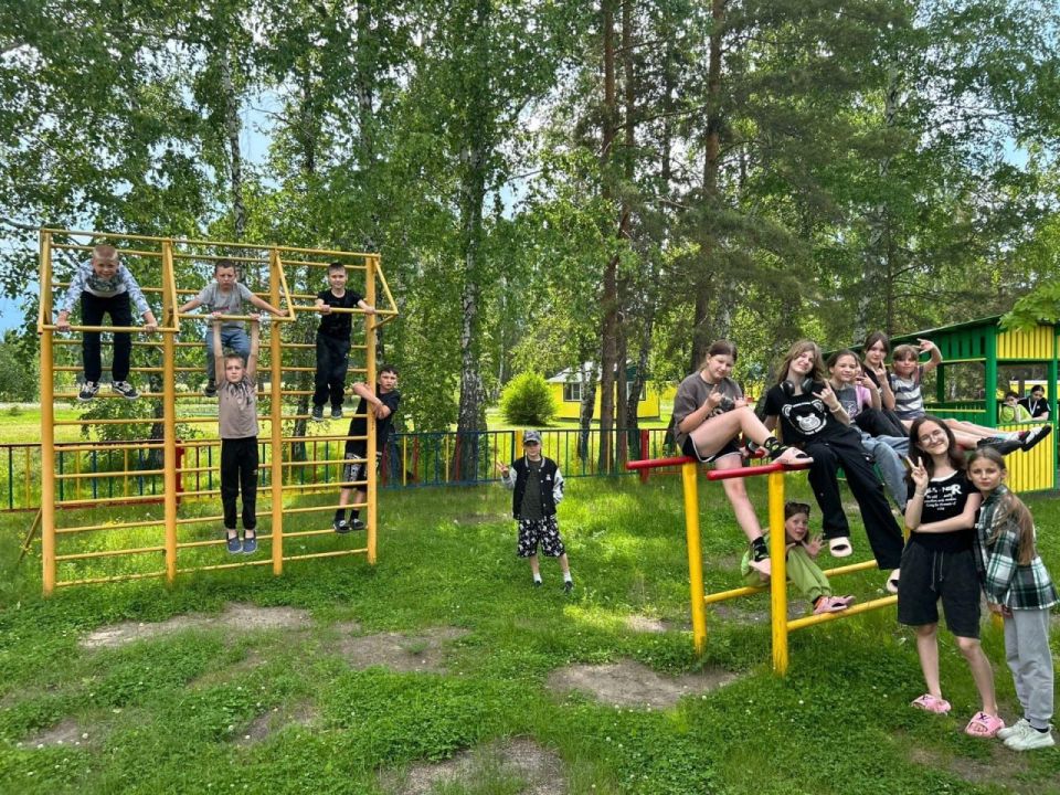 Дети из Беловодского МО прошли квест в лагере в Новосибирской области Дети из Беловодского МО прошли квест в лагере в Новосибирской области