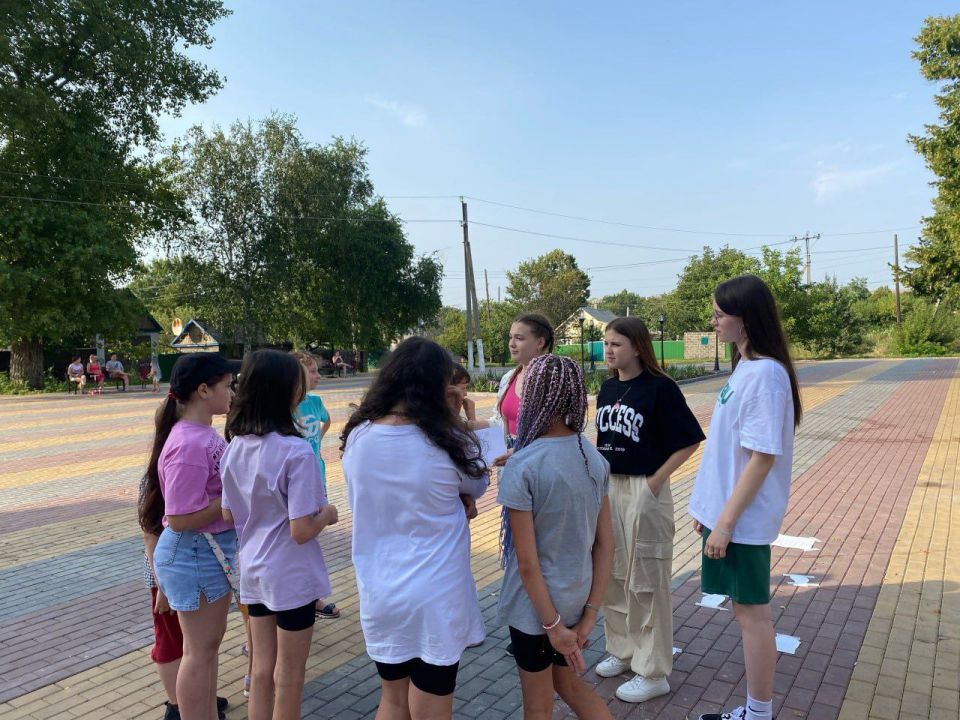 Сотрудники клуба пгт Щётово провели развлекательную программу для детей «Весёлый праздник детства» Сотрудники клуба пгт Щётово провели развлекательную программу для детей «Весёлый праздник детства»