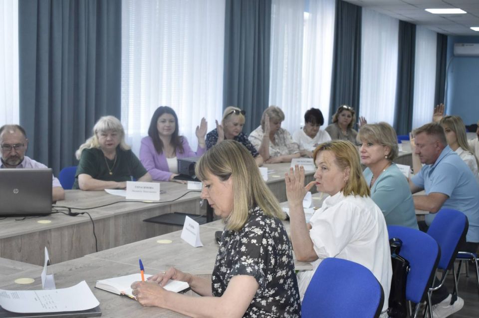 Состоялось XXXIII заседание Совета городского округа муниципальное образование городской округ город Брянка Луганской Народной Республики Состоялось XXXIII заседание Совета городского округа муниципальное образование городской округ город Брянка Луганской Народной Республики