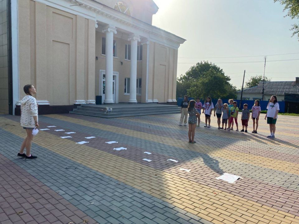 Сотрудники клуба пгт Щётово провели развлекательную программу для детей «Весёлый праздник детства» Сотрудники клуба пгт Щётово провели развлекательную программу для детей «Весёлый праздник детства»