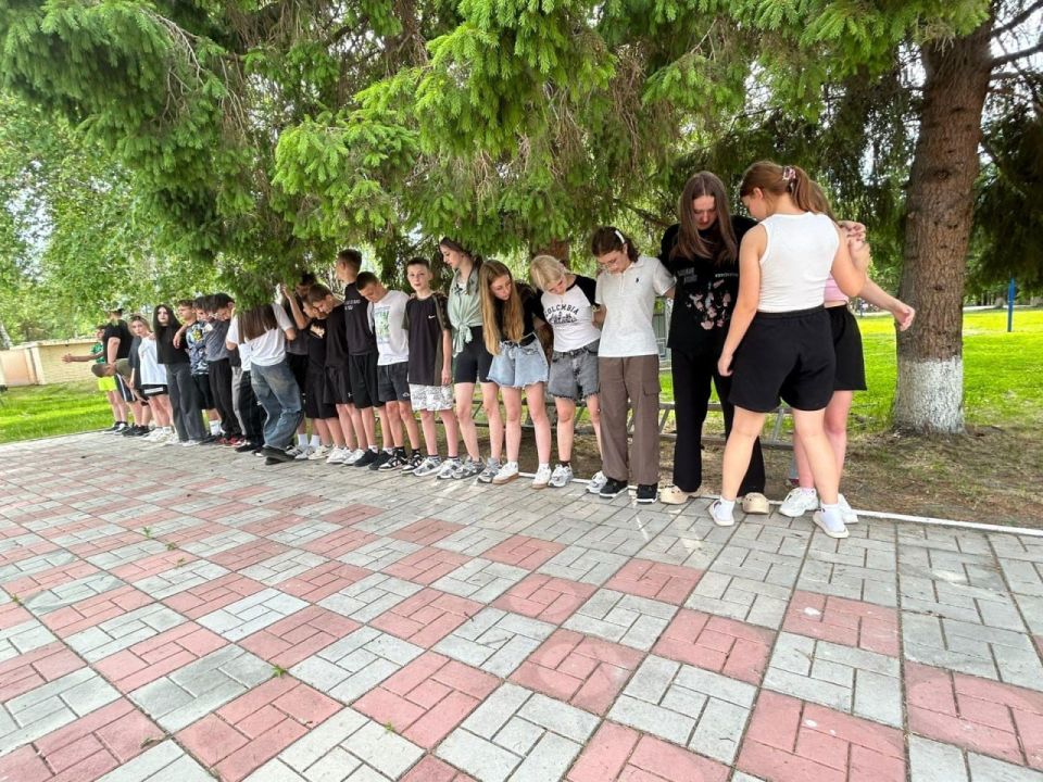 Дети из Беловодского МО прошли квест в лагере в Новосибирской области Дети из Беловодского МО прошли квест в лагере в Новосибирской области