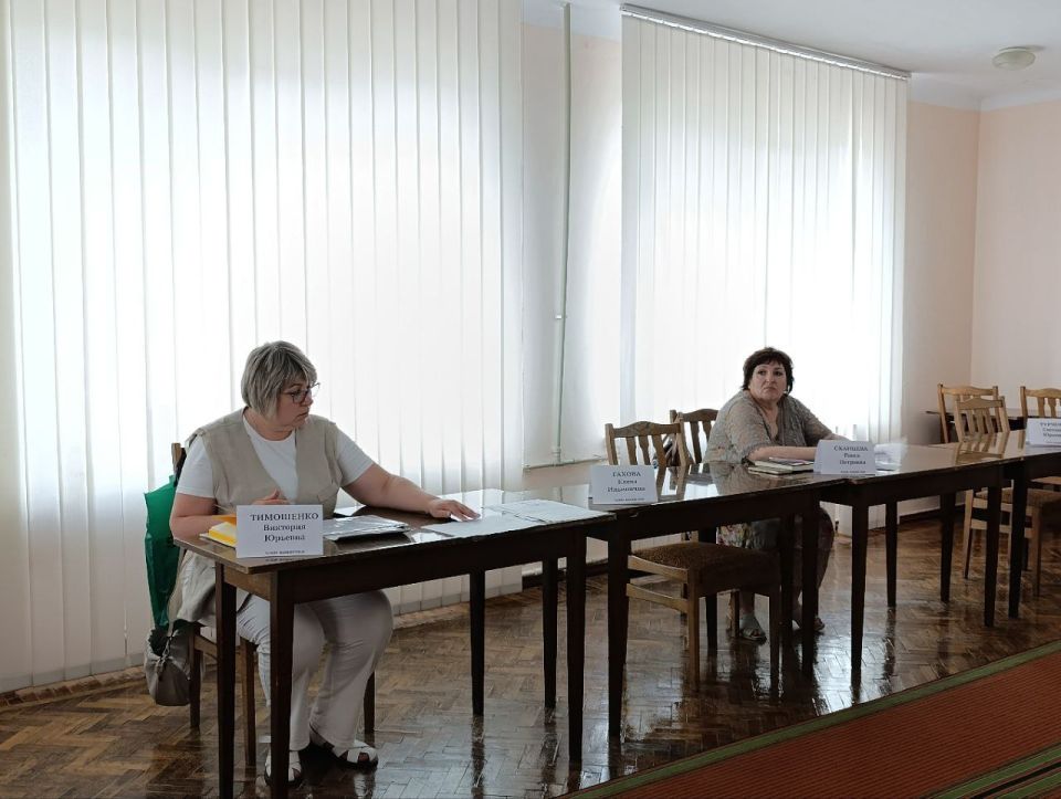 В Администрации городского округа муниципальное образование городской округ город Кировск состоялось очередное заседание комиссии по делам несовершеннолетних и защите их прав В Администрации городского округа муниципальное образование городской округ город Кировск состоялось очередное заседание комиссии по делам несовершеннолетних и защите их прав