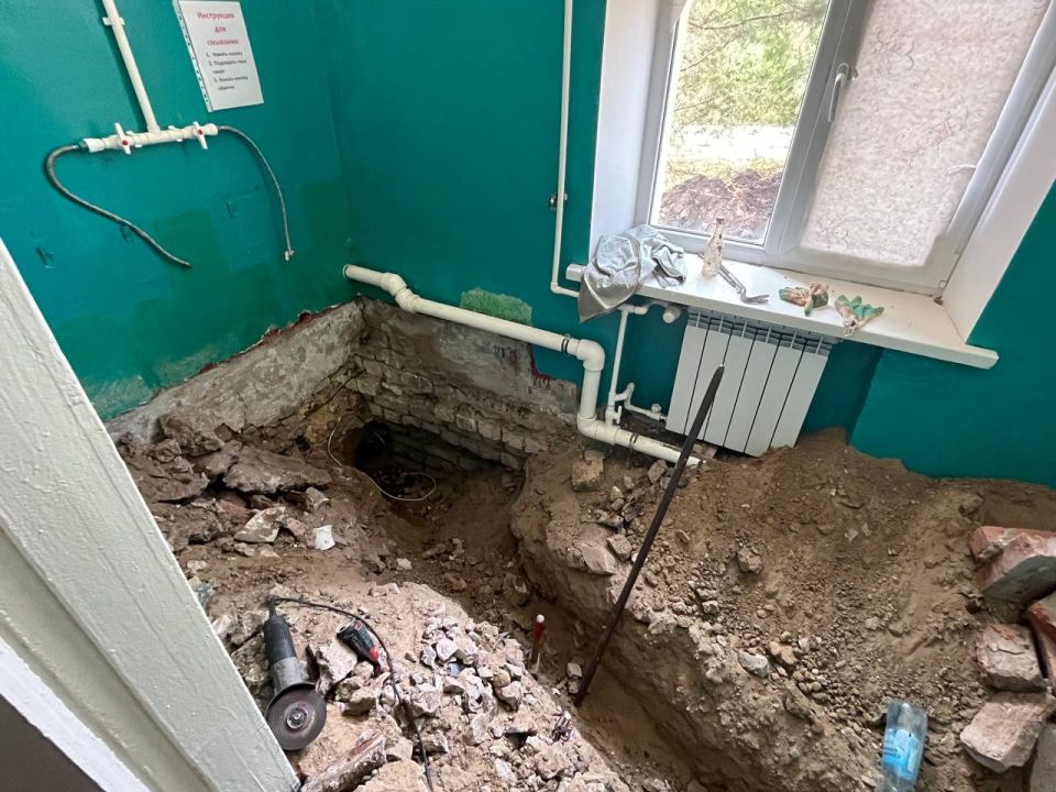 Второй этап реконструкции Краснопольской школы специалистами из Иваново продолжается Второй этап реконструкции Краснопольской школы специалистами из Иваново продолжается