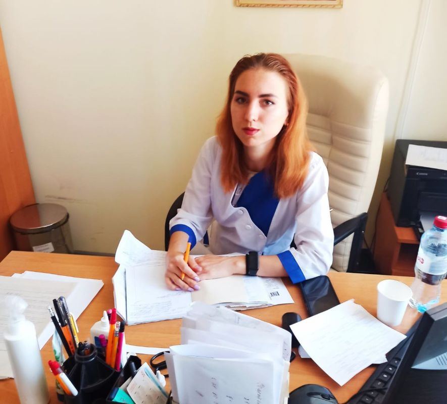 В рамках НАРОДНОЙ ПРОГРАММЫ и в поддержку партпроекта «Здоровое будущее», представители партии «Единая Россия» активно участвовали в организации выездного приёма для детей, который проводили республиканские специалисты-врачи В рамках НАРОДНОЙ ПРОГРАММЫ и в поддержку партпроекта «Здоровое будущее», представители партии «Единая Россия» активно участвовали в организации выездного приёма для детей, который проводили республиканские специалисты-врачи