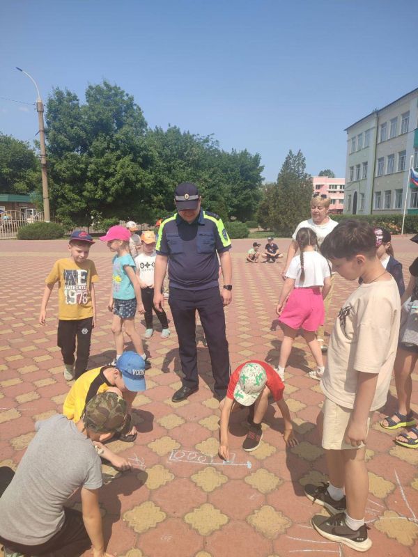 Госавтоинспекция Перевальска напоминает детям о безопасности Госавтоинспекция Перевальска напоминает детям о безопасности