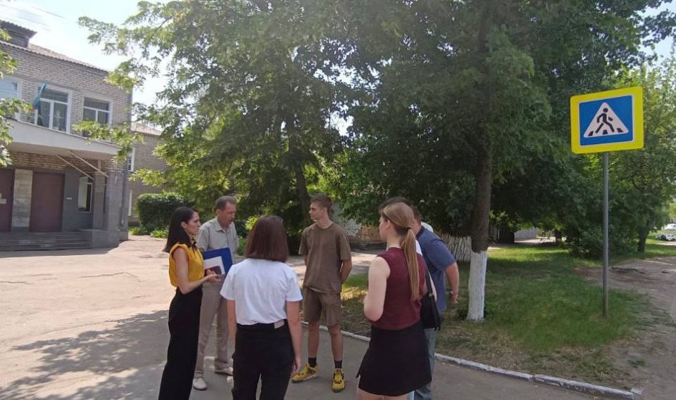 Начал свою реализацию Муниципальный проект «Безопасная дорога в школу», инициированный фракцией «Единая Россия» Начал свою реализацию Муниципальный проект «Безопасная дорога в школу», инициированный фракцией «Единая Россия»