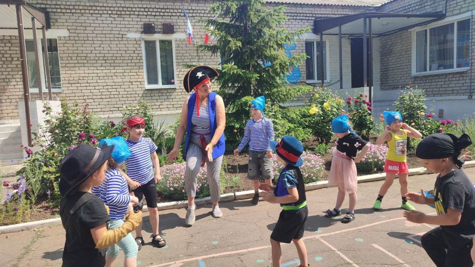 В Новодарьевском детском саду "Солнышко " прошли спортивное мероприятие в форме квест - игры В Новодарьевском детском саду "Солнышко " прошли спортивное мероприятие в форме квест - игры