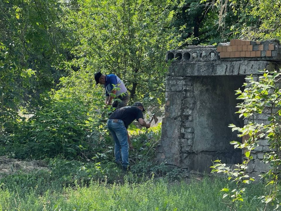 Сергей Колягин: Перед предстоящими продолжительными выходными трудовые коллективы города Первомайска, среди которых представители администрации городского округа, культурных и спортивных учреждений, а также муниципальных... Сергей Колягин: Перед предстоящими продолжительными выходными трудовые коллективы города Первомайска, среди которых представители администрации городского округа, культурных и спортивных учреждений, а также муниципальных...