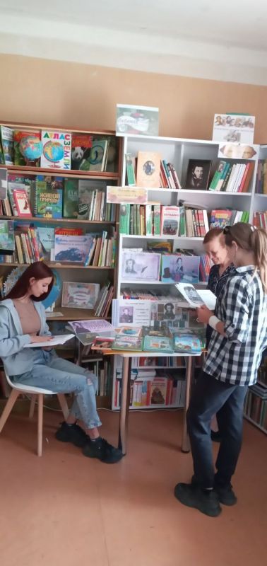 В филиале 13 "Плахо-Петровская библиотека" сегодняшний день был посвящен А.С. Пушкину В филиале 13 "Плахо-Петровская библиотека" сегодняшний день был посвящен А.С. Пушкину