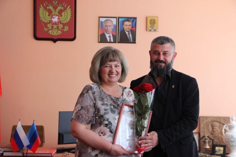 В Меловском муниципальном округе состоялись мероприятия, приуроченные ко Дню социального работника Российской Федерации В Меловском муниципальном округе состоялись мероприятия, приуроченные ко Дню социального работника Российской Федерации