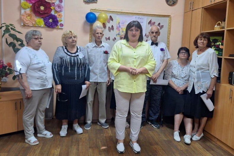 День социального работника отметили в Свердловском комплексном центре День социального работника отметили в Свердловском комплексном центре