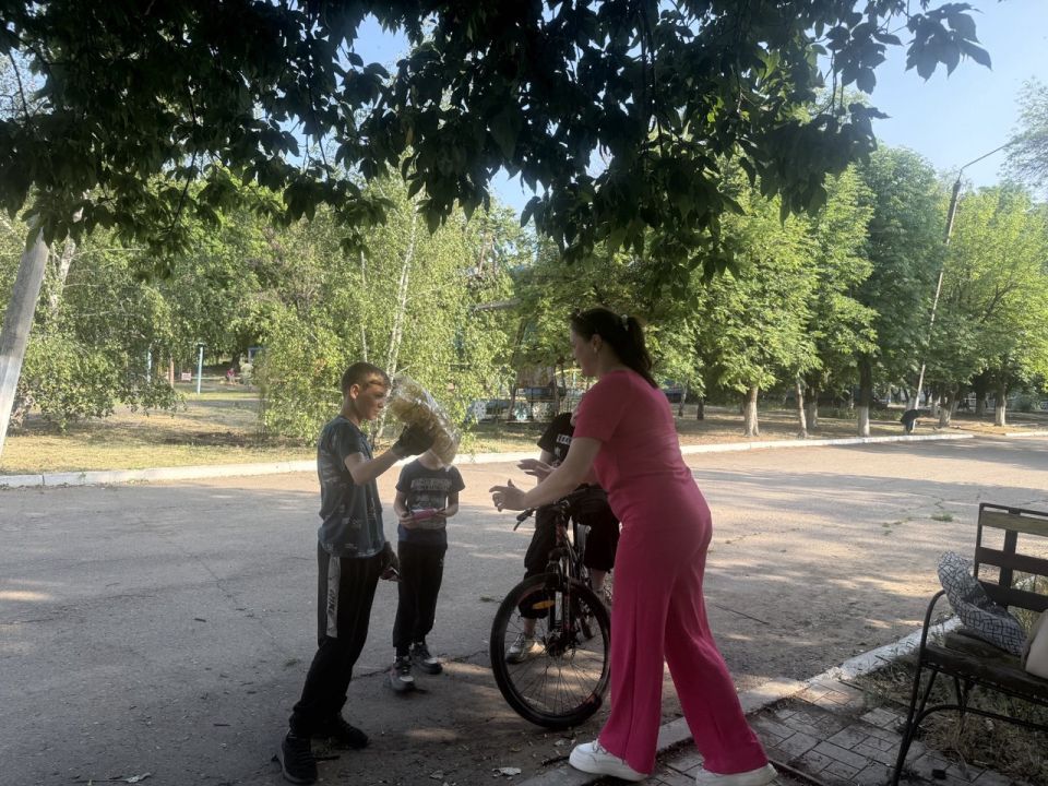 В Кировске прошла массовая пробежка в рамках марафона «Сила России» В Кировске прошла массовая пробежка в рамках марафона «Сила России»