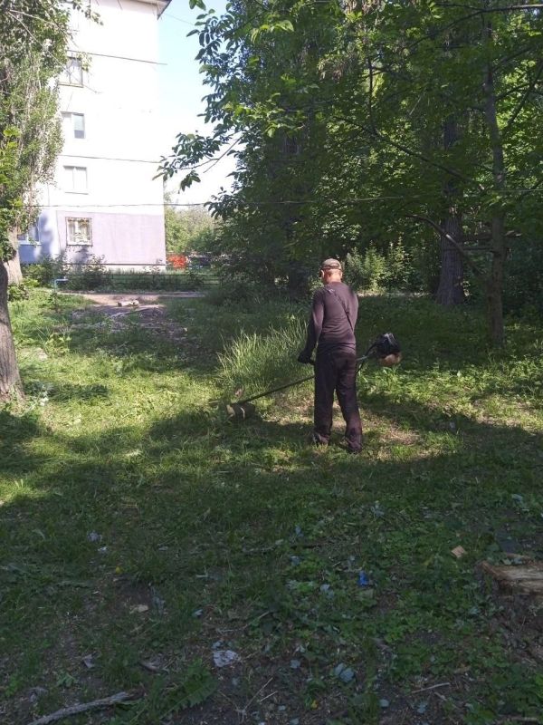 Андрей Рубанцов: Покос травы - одна из важных задач, которая стоит перед коммунальными службами нашего городского округа Андрей Рубанцов: Покос травы - одна из важных задач, которая стоит перед коммунальными службами нашего городского округа